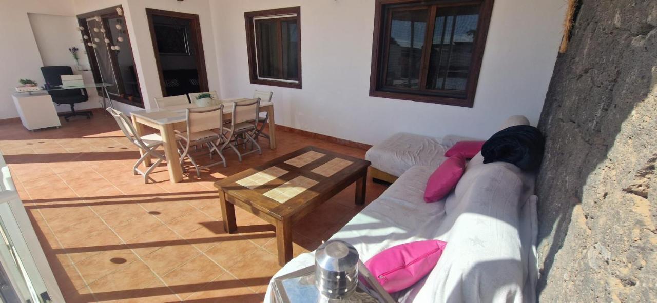 Villa Baroli Amplia Piscina Privada Climatizada Playa Blanca  Eksteriør billede